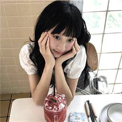 以遇刺为生的女人
